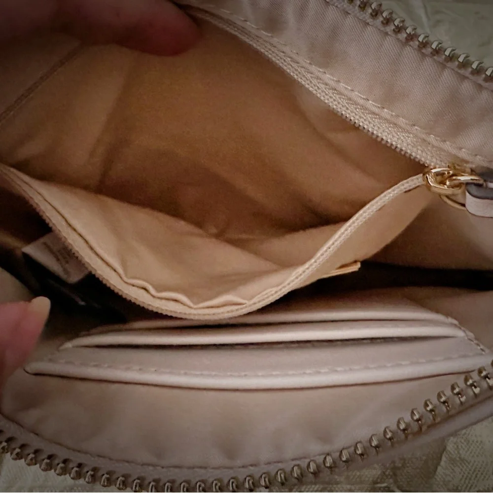 INC International Concepts Cream Shoulder Bag with Gold Ring - Picture 8 of 13